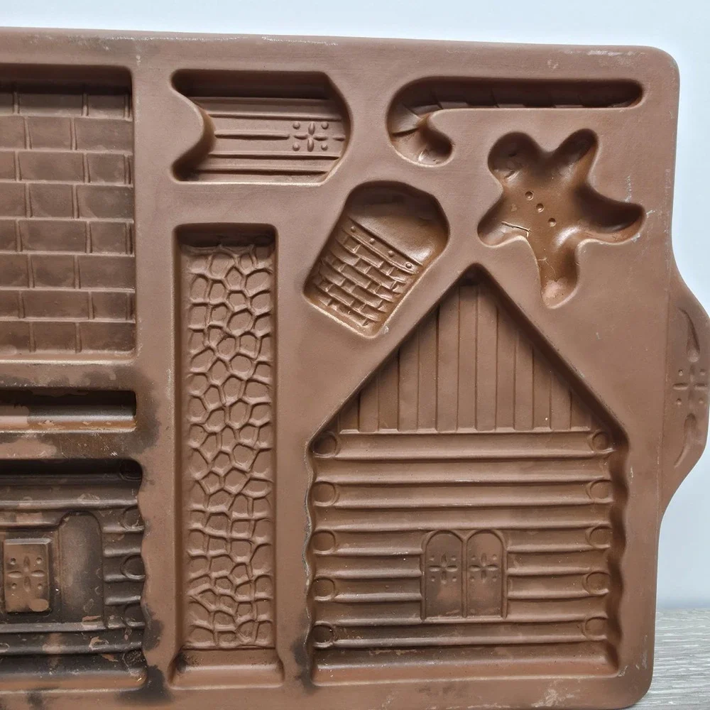 Longaberger Gingerbread House Cookie Mold Country Cabin Pottery 1996 33090